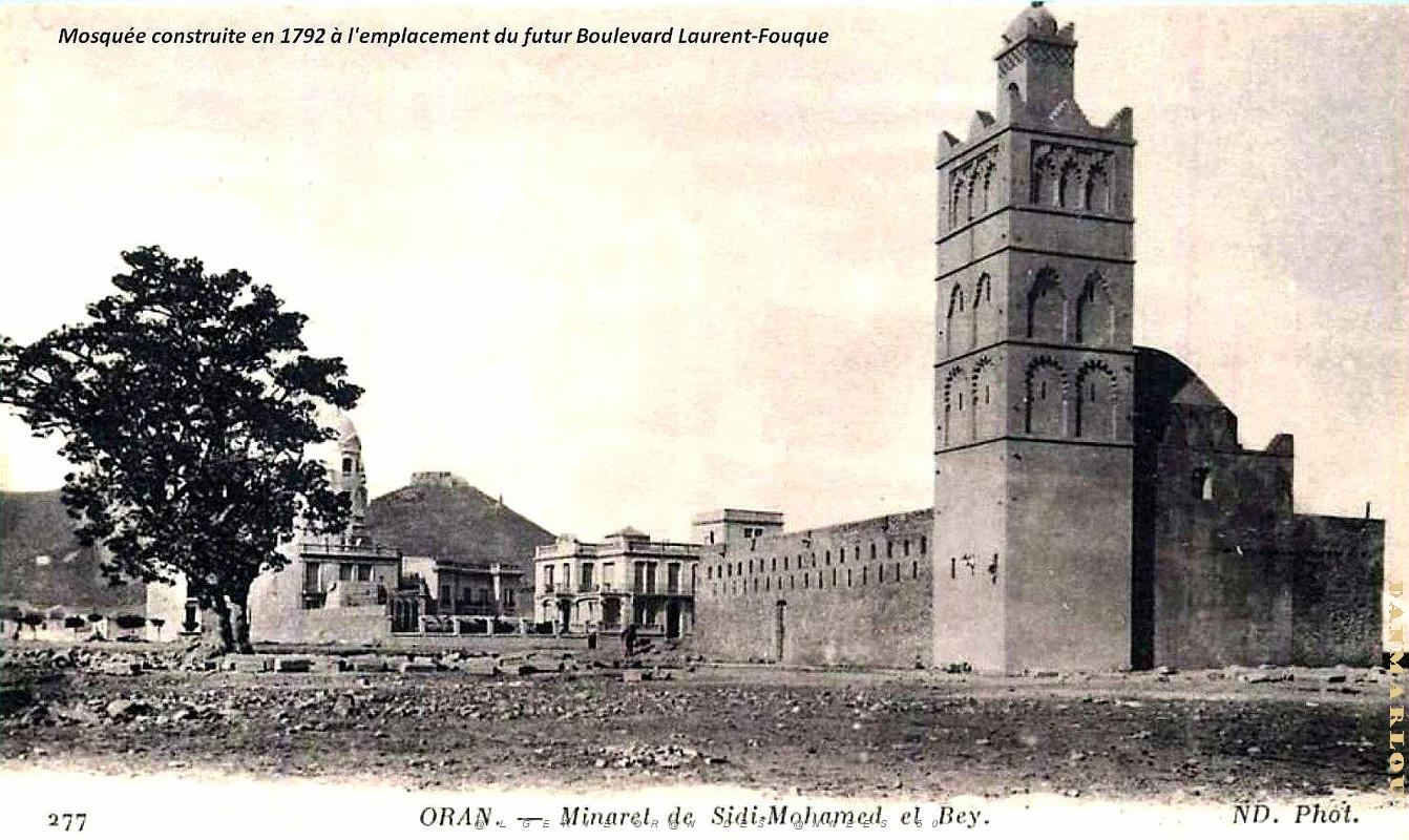 Oran - Boulevard Laurent-Fouque - Mosquee.jpg